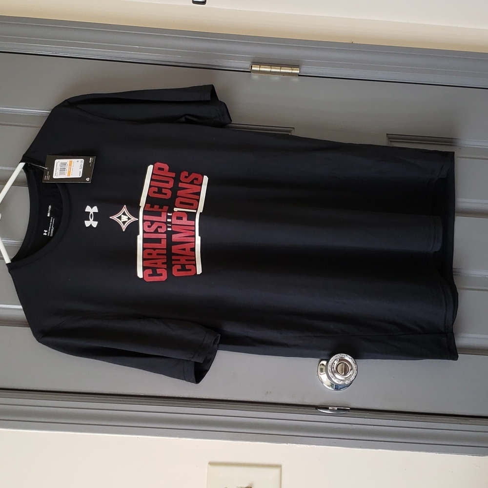 Under Armor tee Loose fit